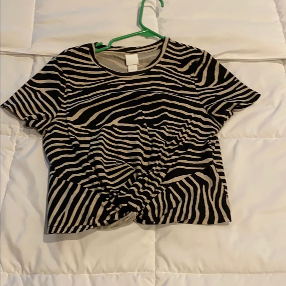 Zebra crop top